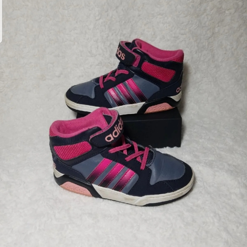 Adidas shoes kids Size 10